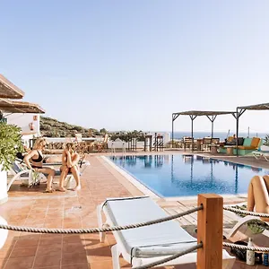 https://the-tree-house-tenerife.tenerifehoteles.net